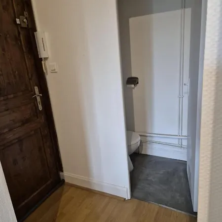 Le Sixty アパート *